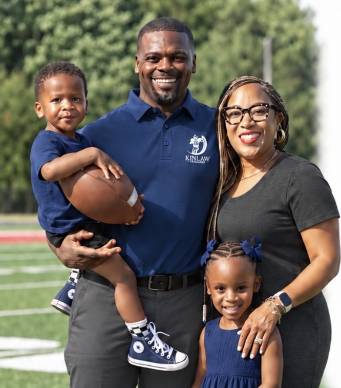 Coach Rodney Kinlaw with his family